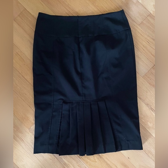 Worthington Dresses & Skirts - Worthington Stretch Women's Front Split Pleated Pencil Skirt Black Size 6
